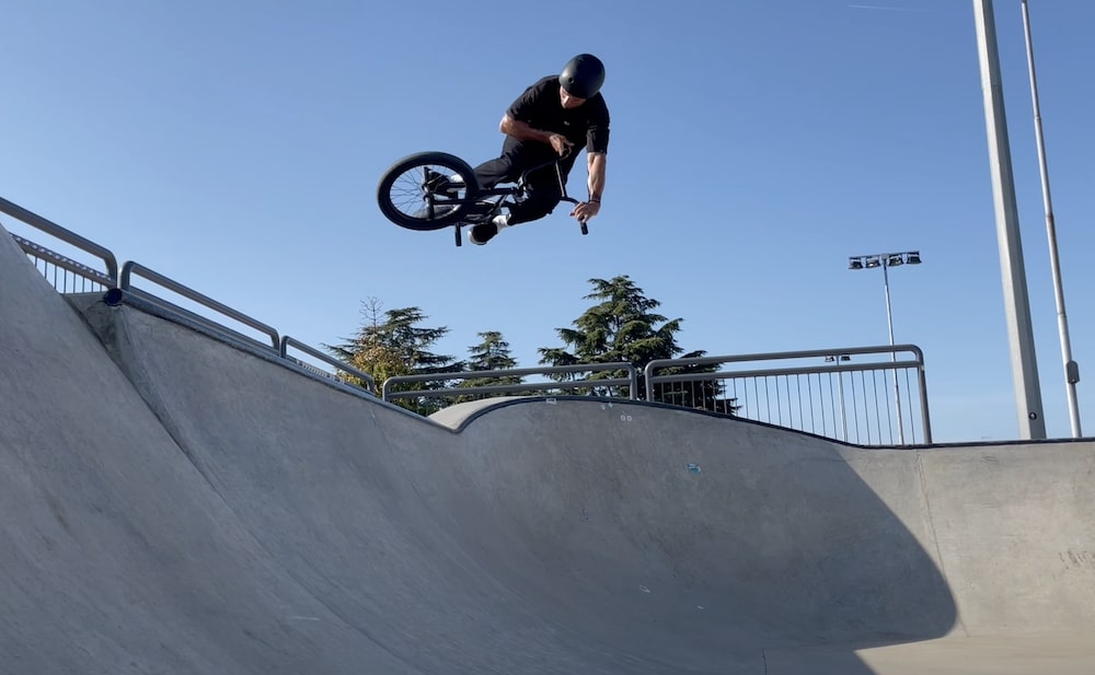bmx trick flyout