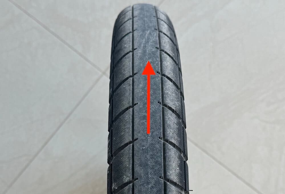 examine bmx tire tread pattern