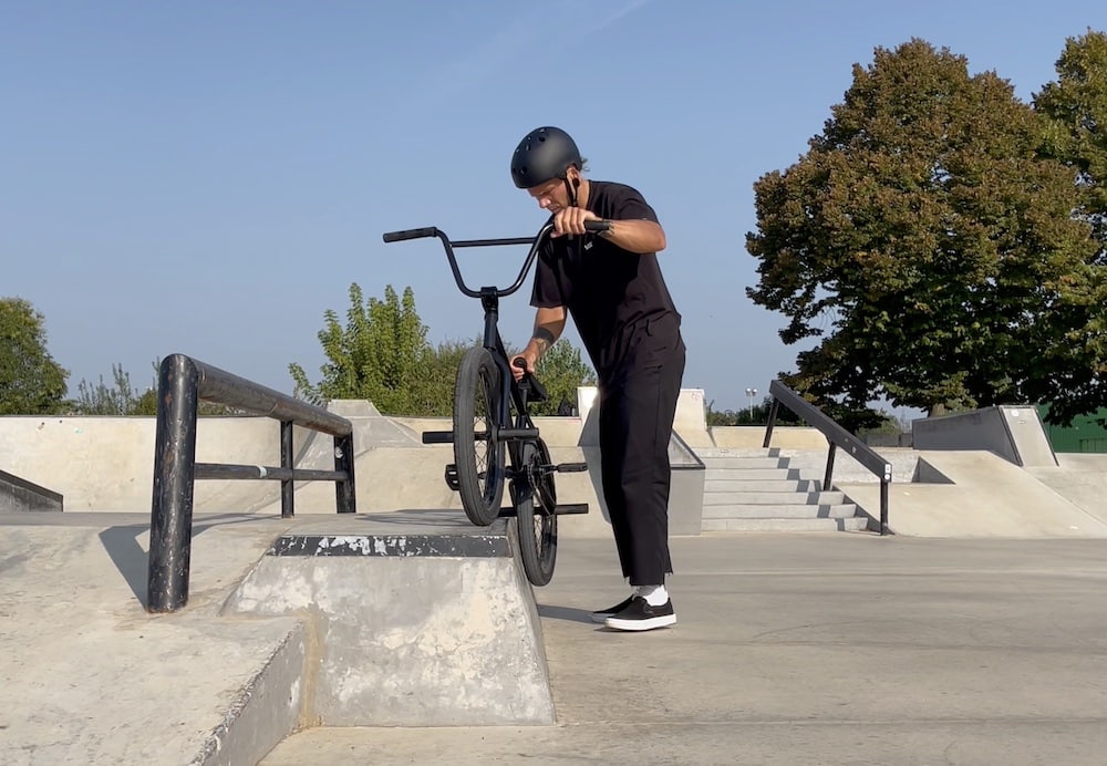 get familiar with feeble grind bmx