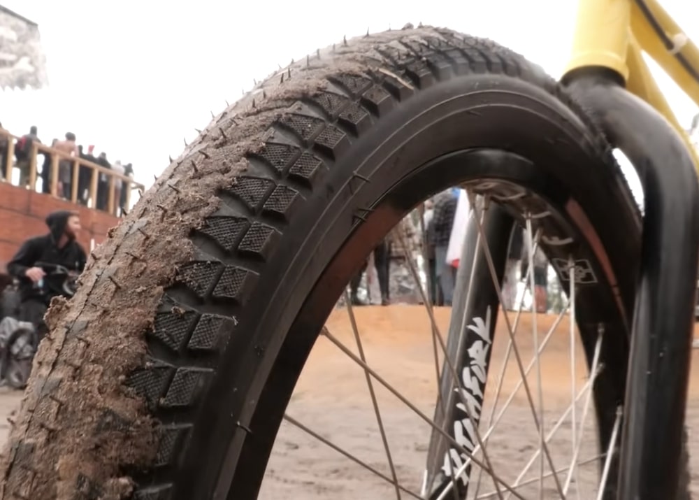 how sm mainline bmx tire rides