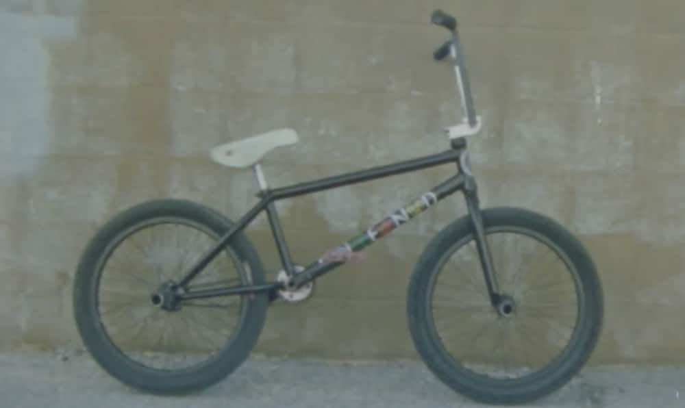 johnny raekes 2022 fiend bike check