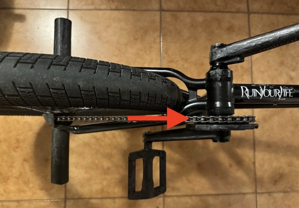 keep your chain straight