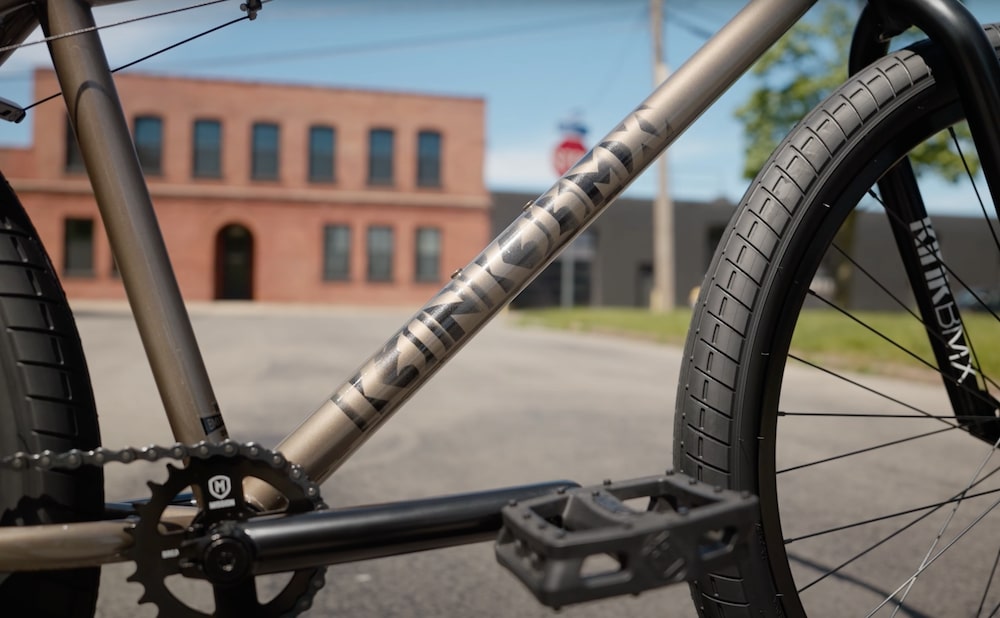 kink drifter bike 26 bottom bracket height
