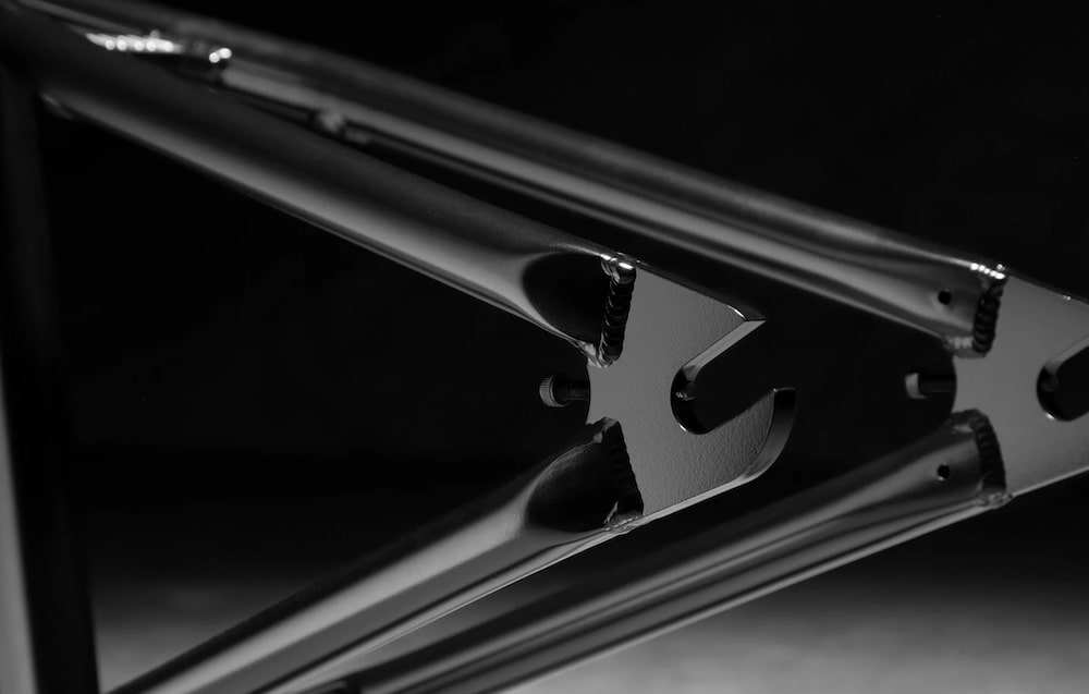 kink royale frame integrated chain tensioners