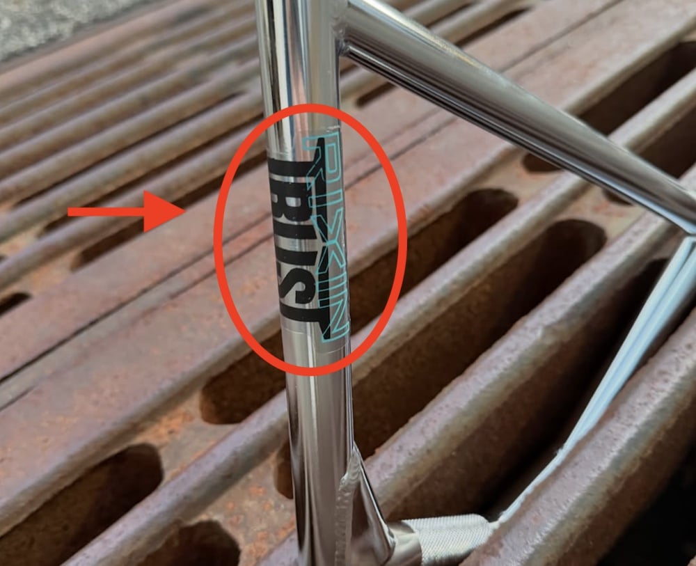 rixin trust bar sticker detailing