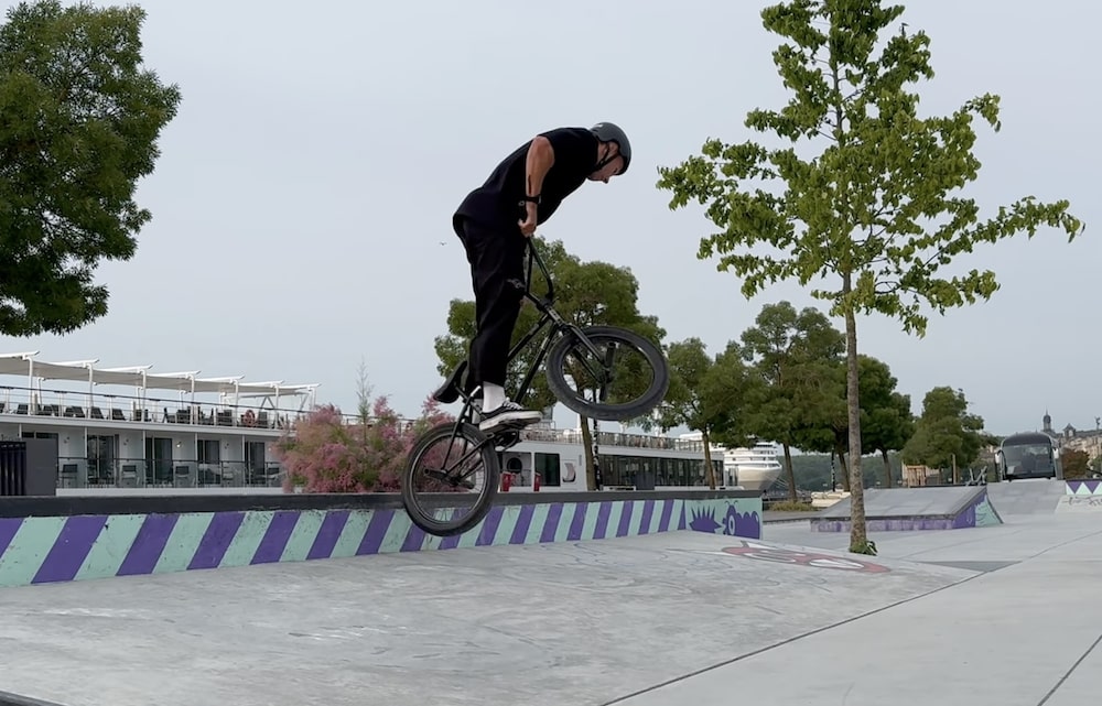 short stem makes bmx spin tricks easier